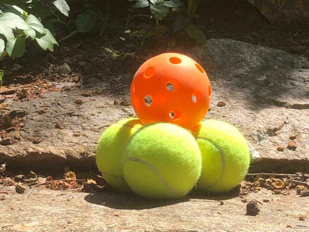 The August Half-Month Challenge – Little Yellow Ball